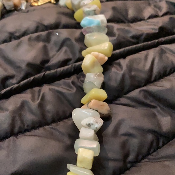 Stone Chip Necklace - Picture 3 of 4